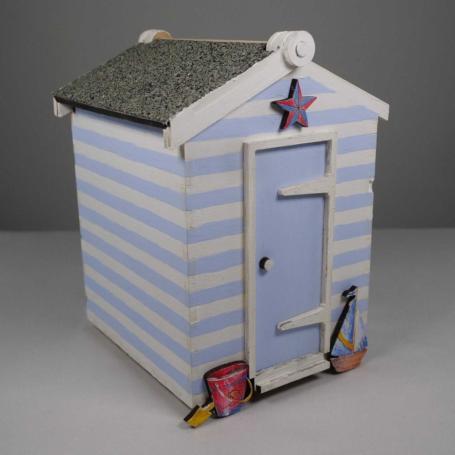 Beach Hut - Flat Pack Model Kit by Curious Rabbit ® - Curious Rabbit